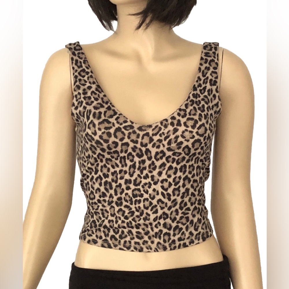 V-Neck Crop Tank Top Leopard Small Minimalist 90s Style Animal Print